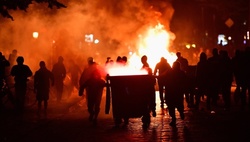 In Hamburg in clashes with the radicals suffered 76 police