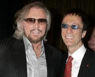 Surviving Bee Gees say to reunite for live shows