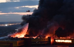 Sunday in Russia burned two large commercial facility