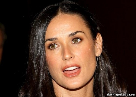 Demi Moore Fails to Get Photographer`s Apology for Altering Her Image