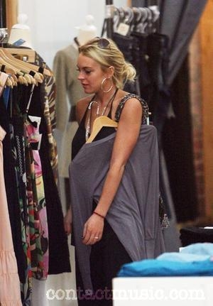 Lindsay Lohan Shops at Century 21 in NYC