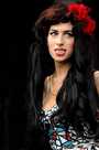 Amy Winehouse reportedly splashed out £18,000 on Christmas decorations
