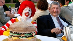 Died Creator of the hamburger "big Mac" Mike Delligatti