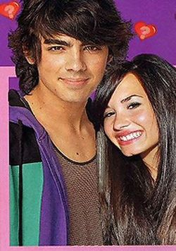 Joe Jonas has split from Demi Lovato