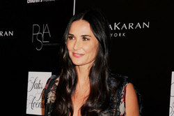 Demi Moore visited her daughter Kutcher and kunis