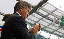 Guus Hiddink to continue his work with Russian national soccer team