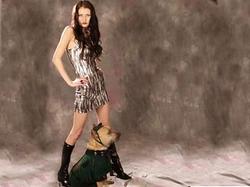 Russian top model brutally stabs mongrel dog in Moscow