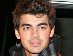 Joe Jonas is reportedly dating Karlie Kloss