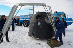 Russian cosmonauts returned to Earth