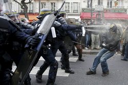 In Paris appointed a mass protest
