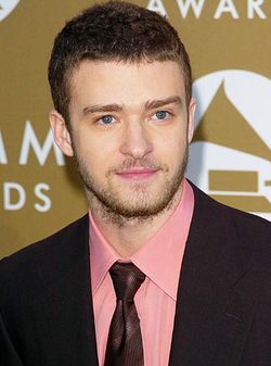 Justin Timberlake drinks pickle juice in bars
