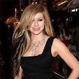 Avril Lavigne designs personal clothes