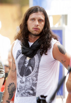 Kings of Leon star Nathan Followill has married his long-term girlfriend