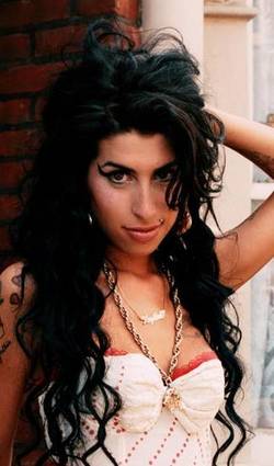 Amy Winehouse wants to be an actress.