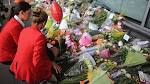 Lavrov laid flowers at the Embassy of the Netherlands in memory of the MH17 disaster
