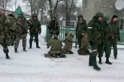 120 military surrendered in Debaltsevo (video)