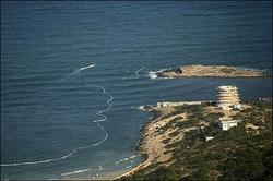 Spanish clean-up crews remove 47 tonnes of fuel after Ibiza spill