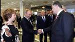 Ukrainian TV: Poroshenko was forbidden to show the handshake with Putin
