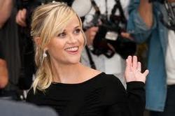 Reese Witherspoon is reportedly planning a duet with Michael Buble
