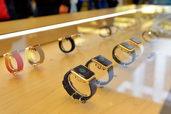 Announced release date of Apple Watch sales in Russia