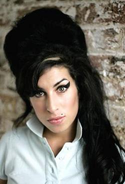 Amy Winehouse says Mark Ronson is "dead" to her