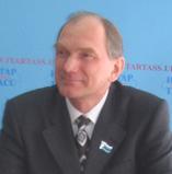 Sverdlovsk region Duma speaker gives his chair to school children