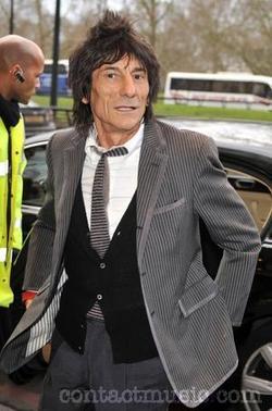 Ronnie Wood has split from his girlfriend