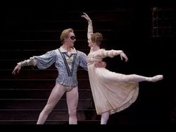 US dancer leaps into Russian ballet