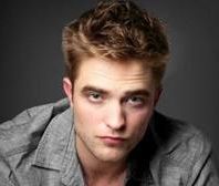Robert Pattinson is a "really good kisser"