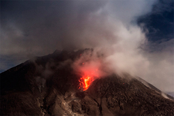 In Mexico woke up, the most dangerous volcano (video)
