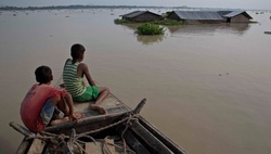 In South Asia because of floods killed 700 people