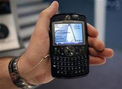 Motorola sees improved mobile devices