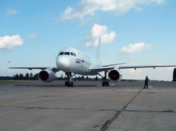 Tu-204 circled above Habarovsk for 6 hours because of broken chassis