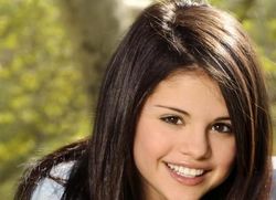 Selena Gomez admits her hectic schedule "overwhelming"