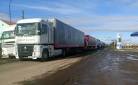 Hundreds of Russian trucks stuck on the Ukrainian-Romanian border on the way to Turkey
