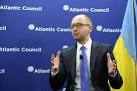 Yatseniuk: the conflict in the Donbas prevents investment in Ukraine
