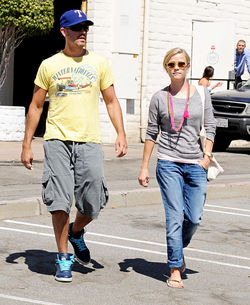 Reese Witherspoon is engaged to agent boyfriend