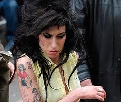 Amy Winehouse invited a homeless girl to live with her for six months