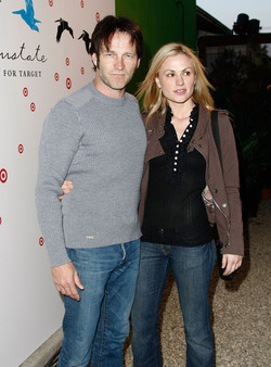 Anna Paquin and Stephen Moyer are planning a summer wedding