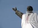 The monument to Lenin in Zaporozhye was dressed in the shirt
