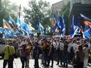 The unions are picketing the building of the Cabinet of Ministers in Kiev, demanding the destruction of debt
