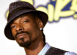 Snoop Dogg wants to spend his 40th birthday with his grandma