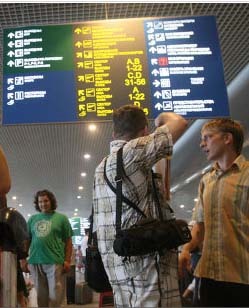 Smog leads to record number of airline departures from Moscow